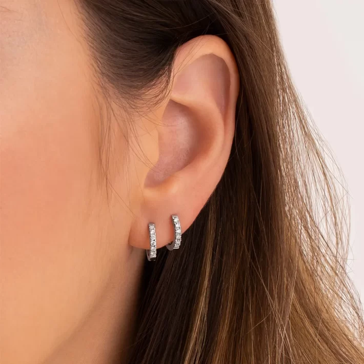 Argola Diamantes em Ouro Branco 18K - Image 2