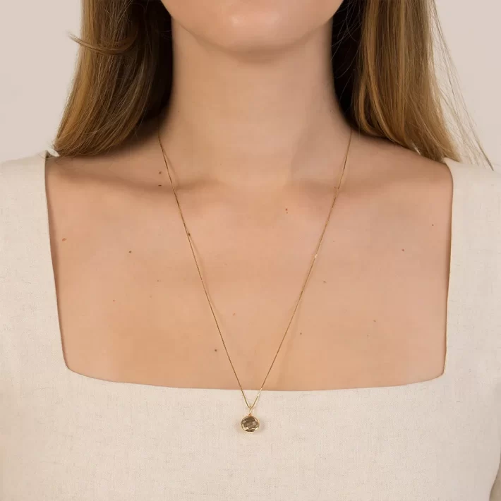 Colar Vega com Diamante e Quartzo em Ouro Amarelo 18K - Image 7