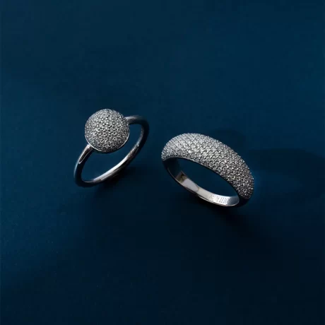 anéis com pavê de diamantes